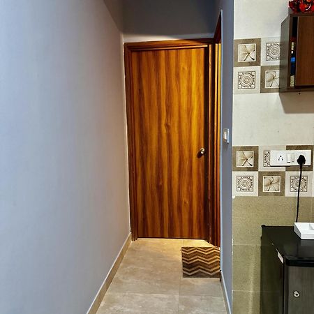 Sea Breeze 1 Bhk Apartment A12 Calangute,North Goa Nagoa Exterior photo